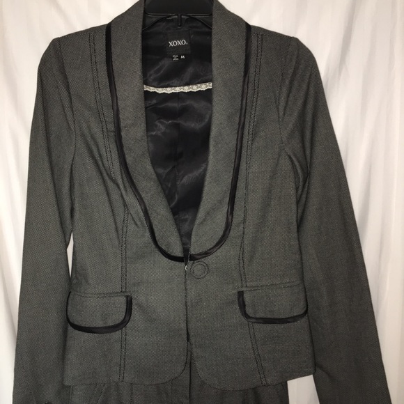 XOXO SUIT JACKET - Picture 1 of 5